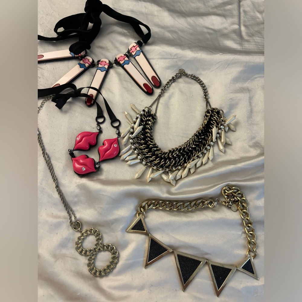 5 necklaces BUNDLE including Betsy Johnson, BCBD, Melody Ehsani
